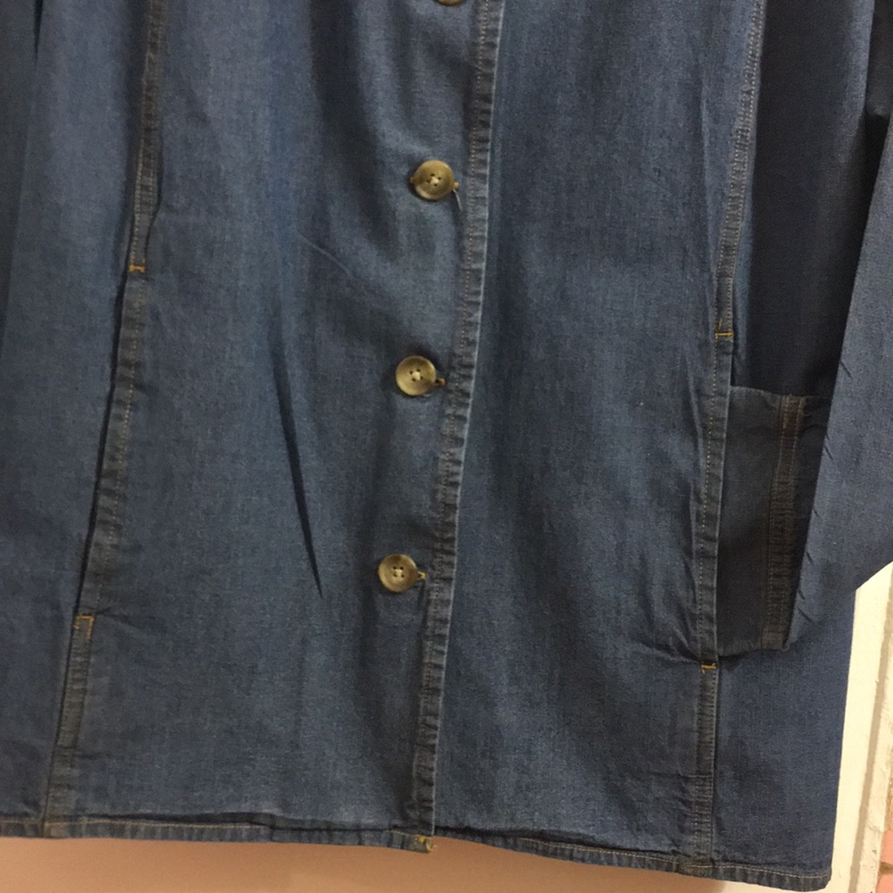 Light Weight Denim Jacket. - image 3